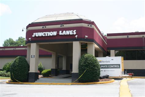 Junction lanes - About Junction Lanes Family Entertainment Center Bowl-40 lanes of pure fun! Gleaming bowling balls rumble down 40 polished lanes as clusters of bowlers lace up multicolored kicks and waltz to the tune of …